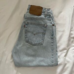 Vintage levis 550 light wash jeans